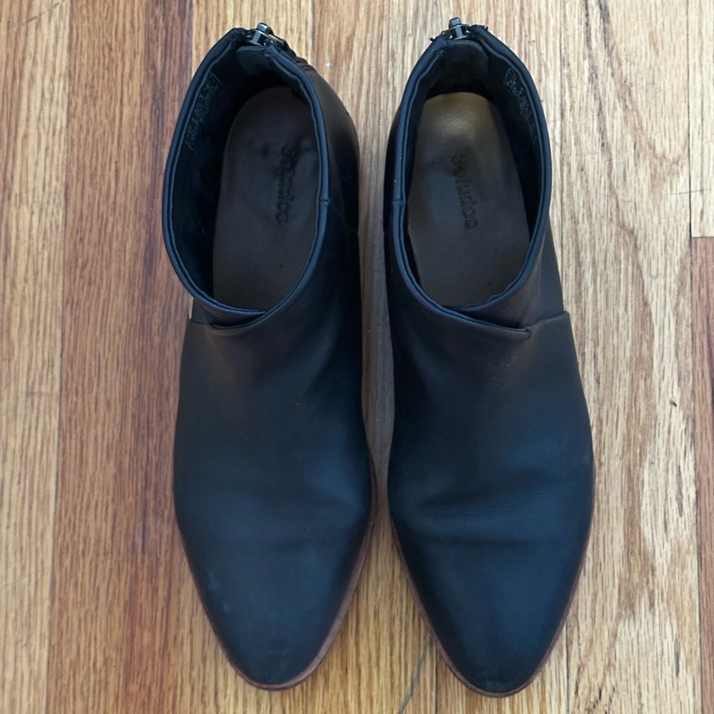 Soludos Venetian black leather booties size 8